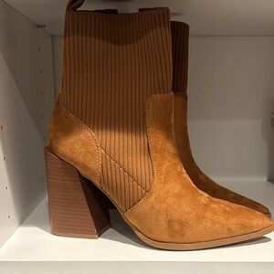 Wild Pair Tan Suede Heeled Boots
